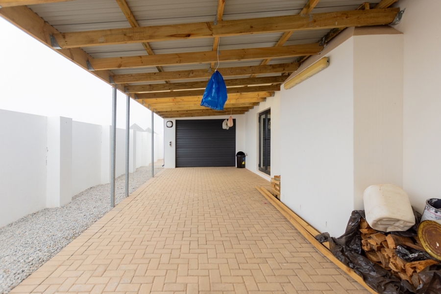 3 Bedroom Property for Sale in Britannia Bay Western Cape